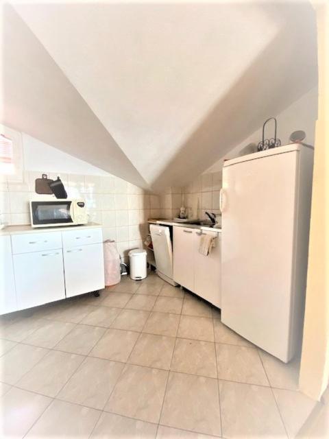 Kaštela Amarante Apartments מראה חיצוני תמונה